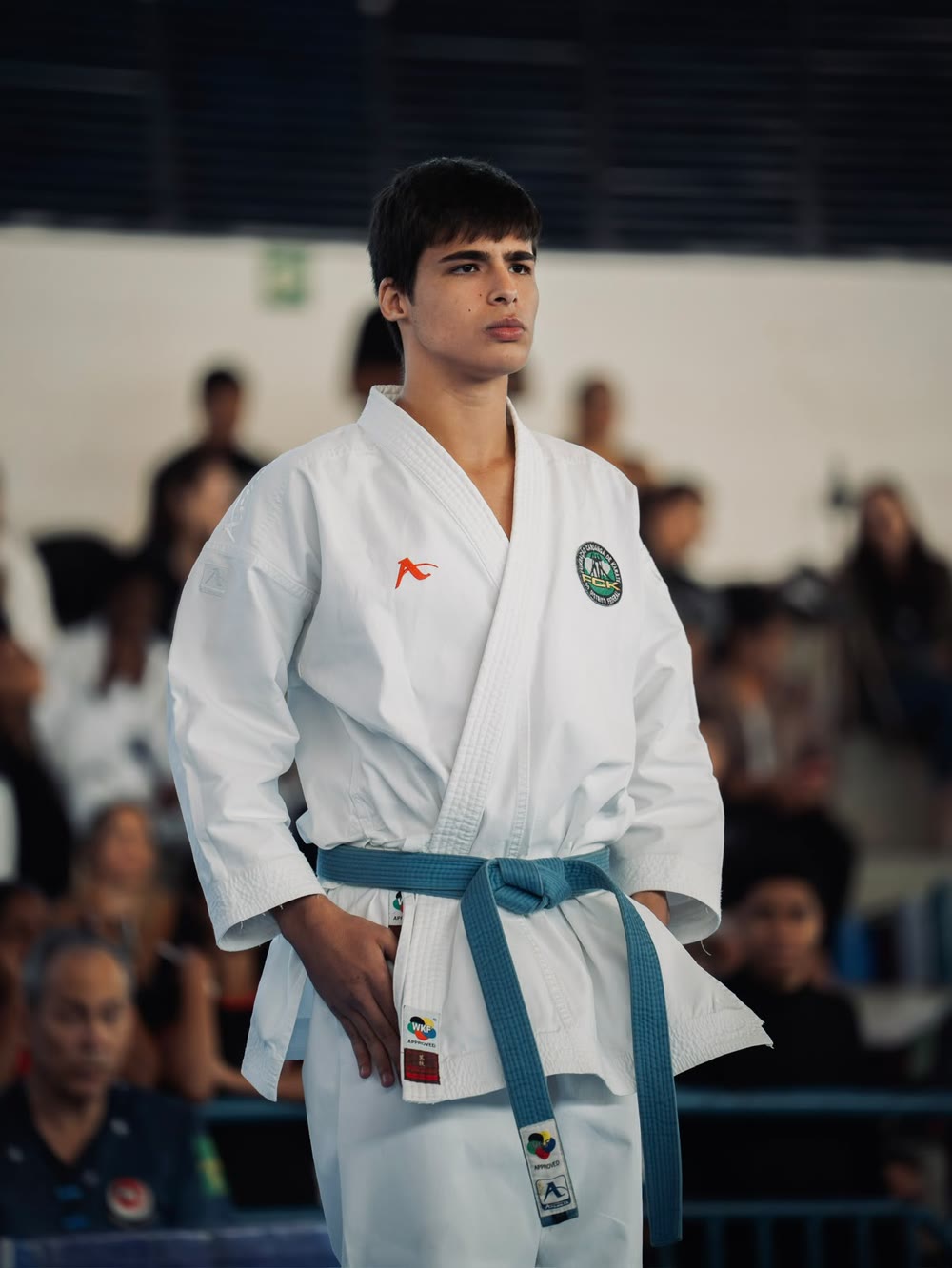 Miguel concentrado antes de competir